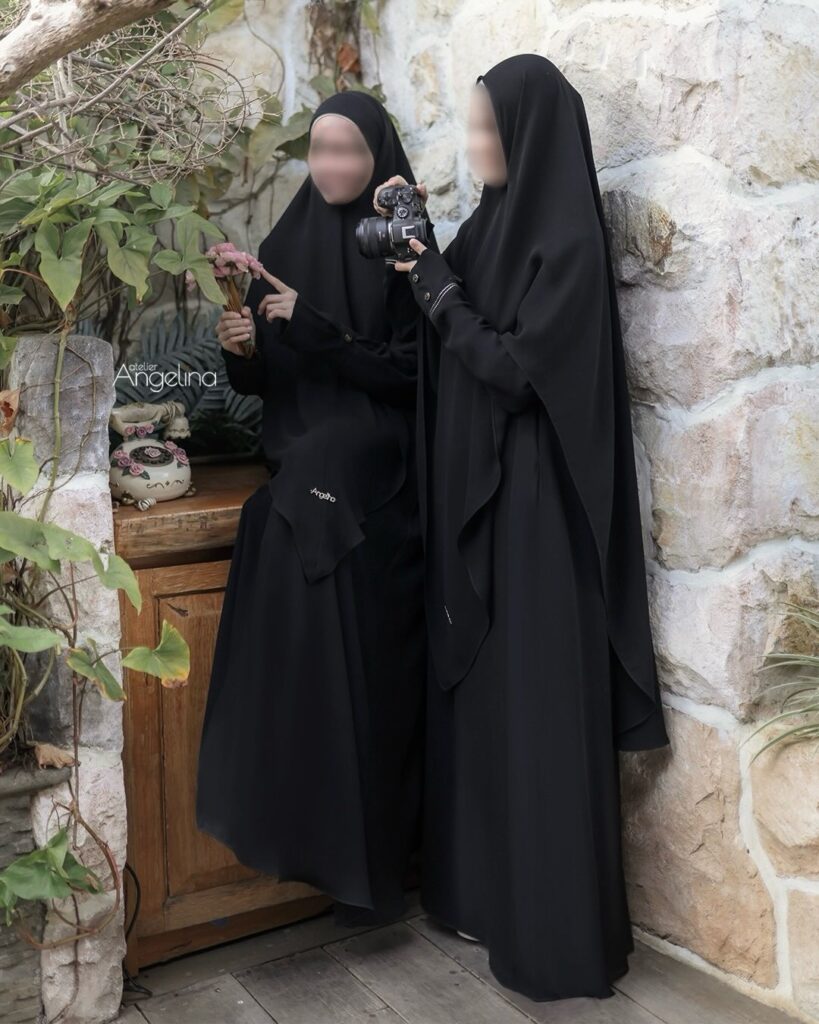 Photo by ANGELINA ATTIRE on September 16, 2026.